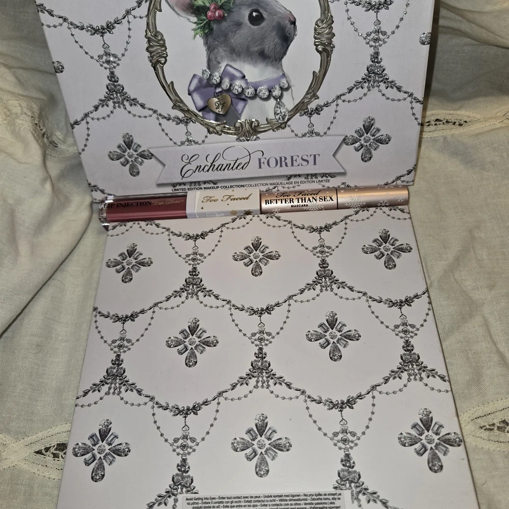 🐰Too Faced "Enchanted Forest" Makeup Palette🐰 - Picture 4 of 5